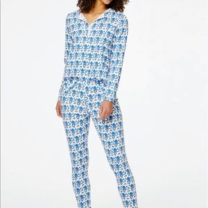 NWOT Roller Rabbit Monkey Pajamas M